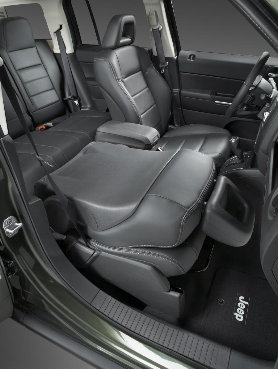  Jeep Patriot 2009 года  (фото 3 из 21)